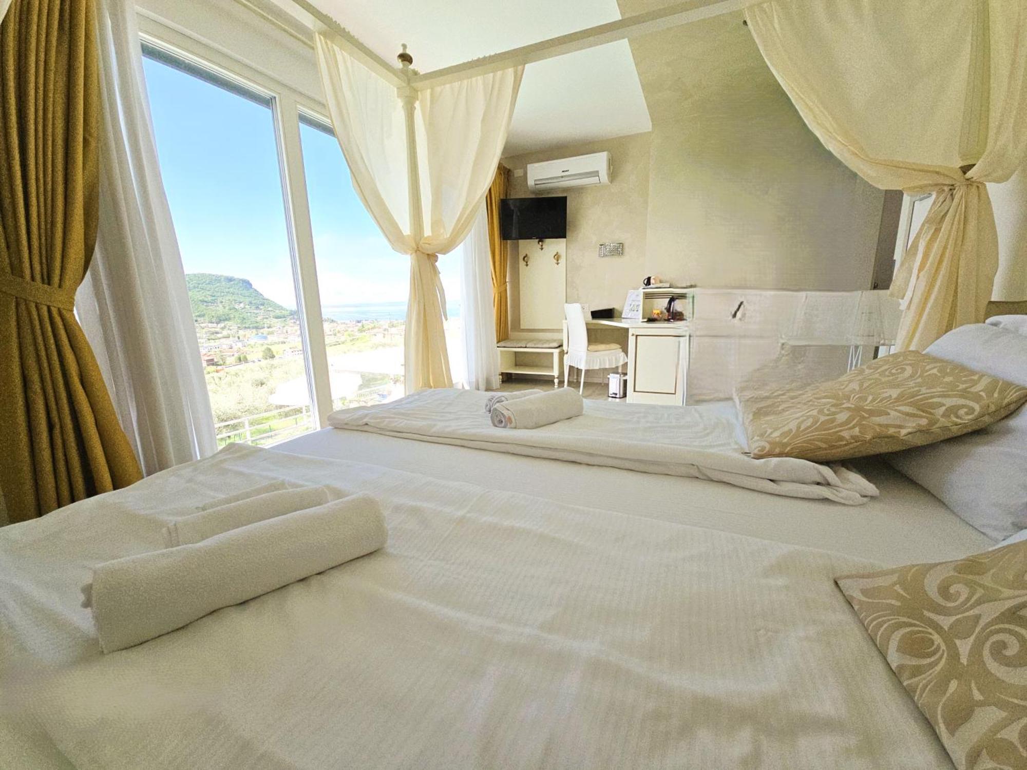 Relais Villa Olivi Costermano Rom bilde