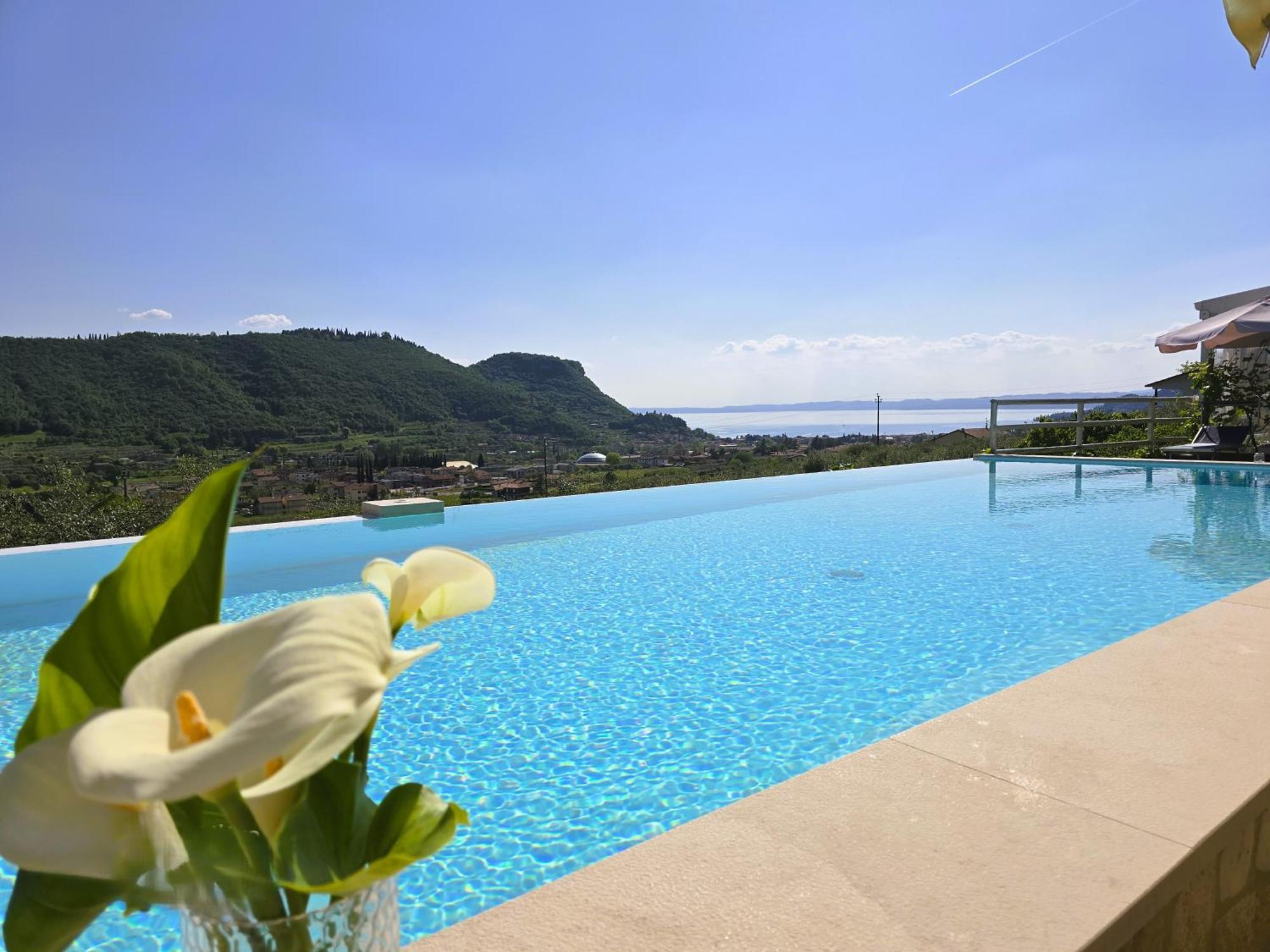 Relais Villa Olivi Costermano Eksteriør bilde
